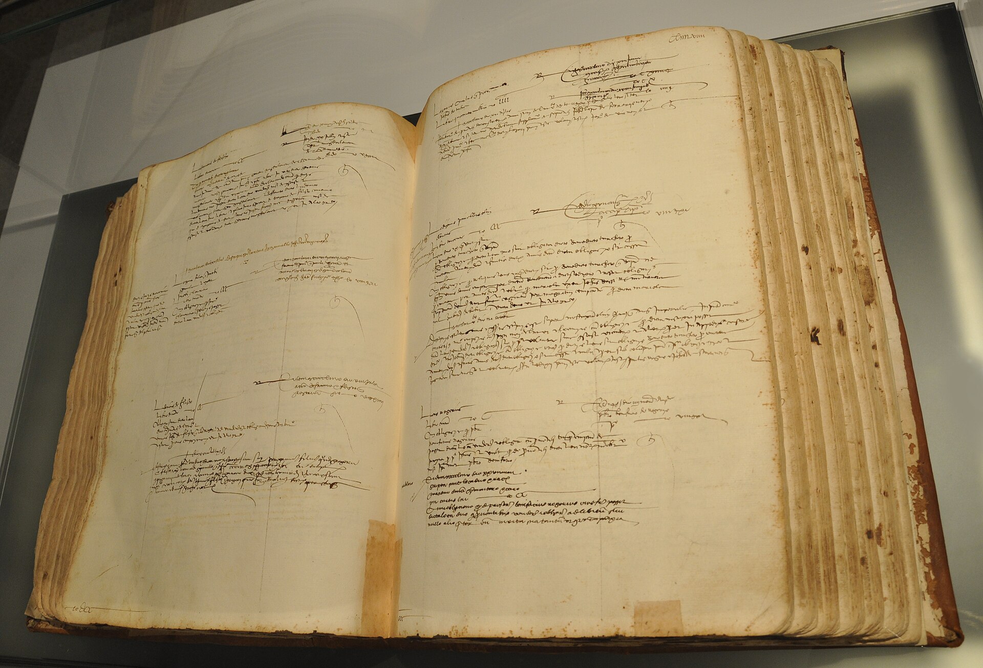 Page from the 1485 Libro delle Colonne, an account ledger of the Banco di San Giorgio