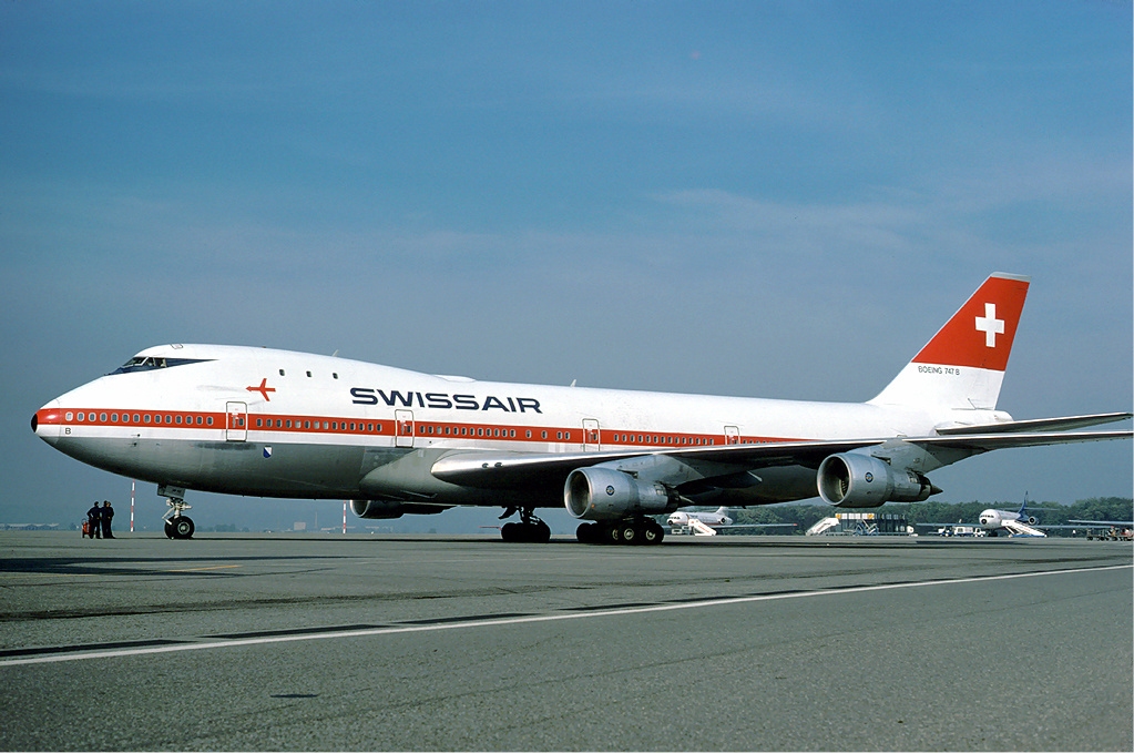 Swissair Boeing 747-200 in flight