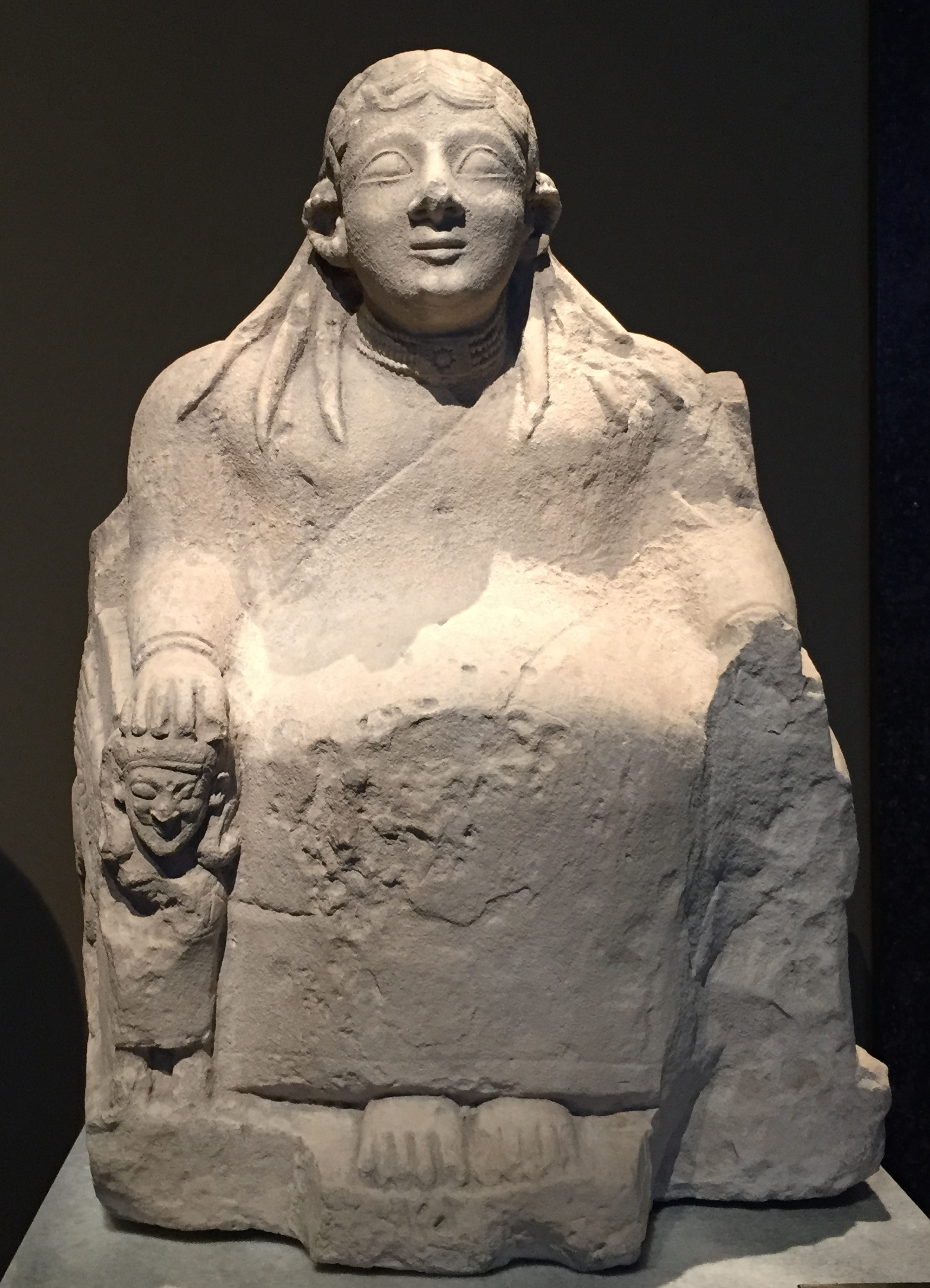 Limestone figurine of a seated goddess on a throne, probably Astarte, from Cyprus, first half of the 6th century BCE, Kunsthistorisches Museum, Vienna