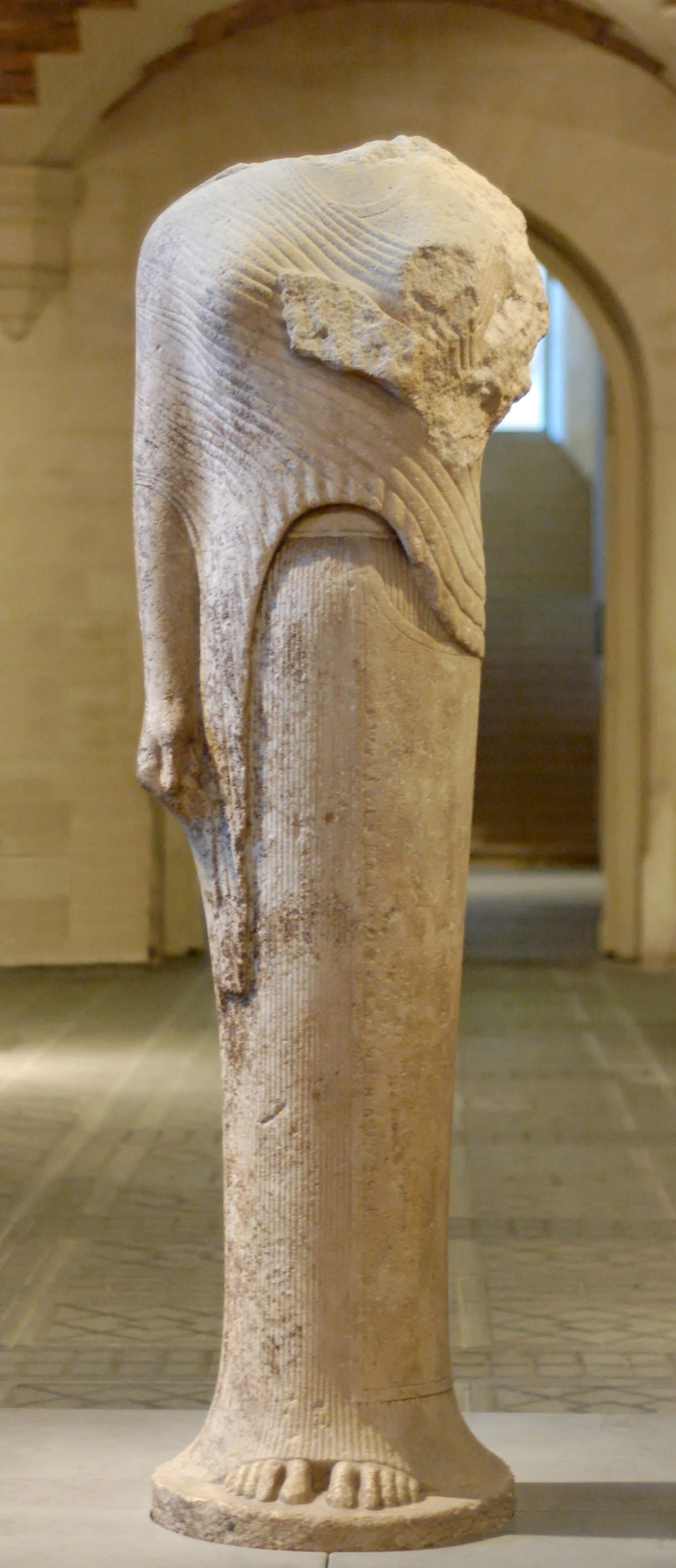 Archaic marble kore (c. 570–560 BCE) dedicated to Hera by Cheramyes, recovered from the Heraion of Samos, Louvre Ma 686
