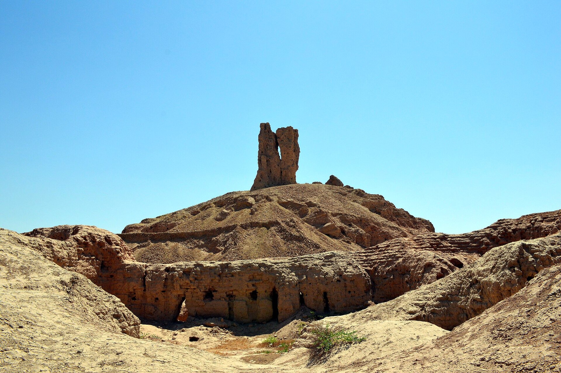 Ruins of the ziggurat and Ezida temple of the god Nabu at Borsippa (Birs Nimrud), Iraq