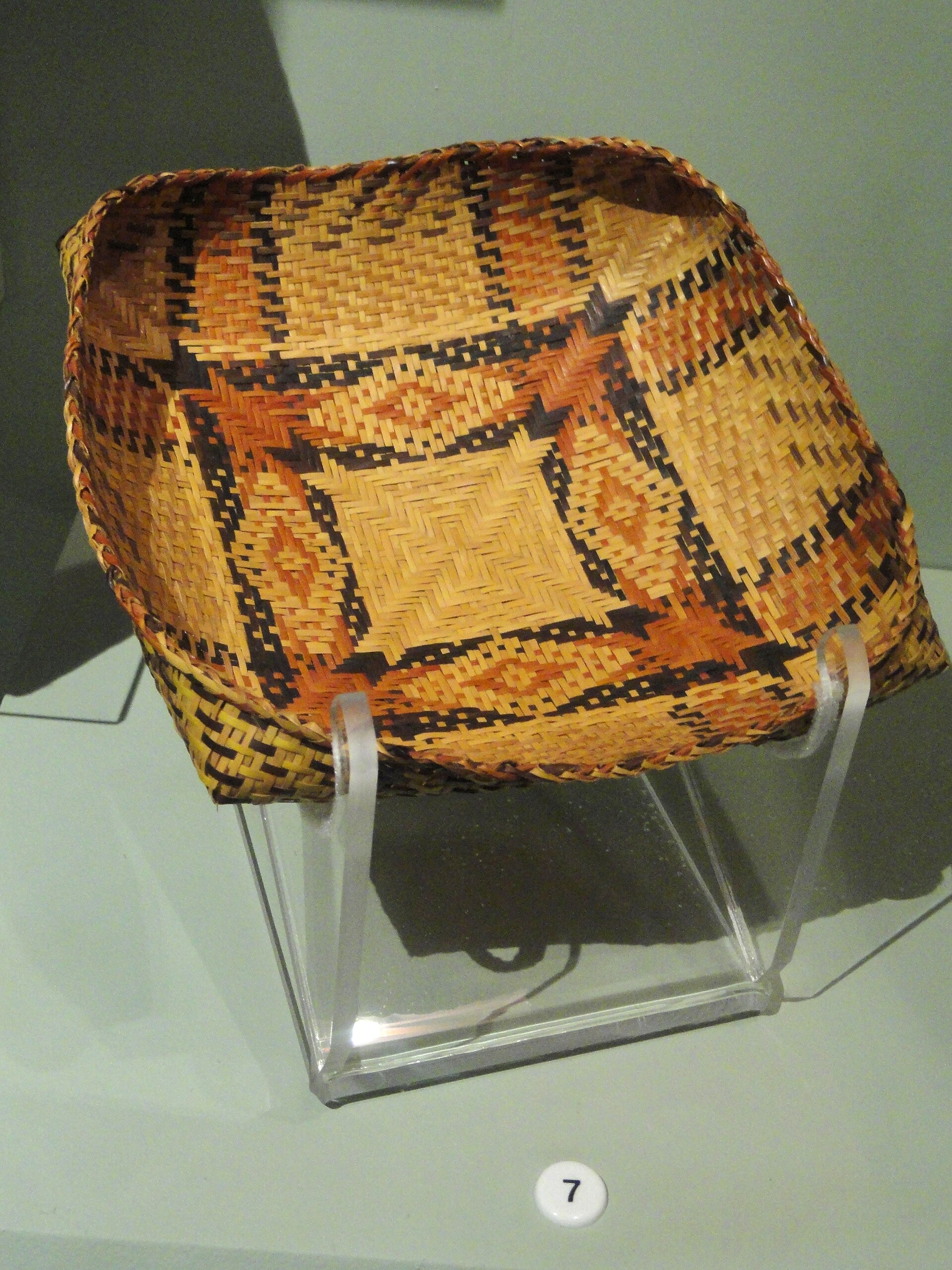 Chitimacha double-woven basket tray, accessioned 1902, Peabody Museum Harvard University