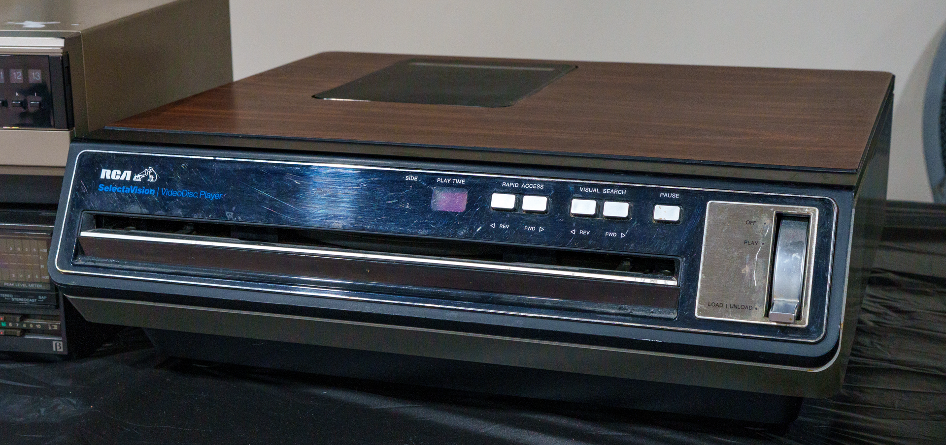 RCA SelectaVision SGT-100 CED VideoDisc player