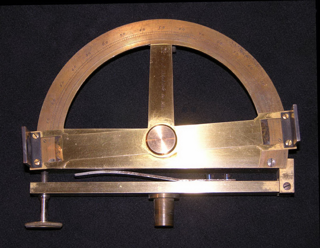 A c. 1840–1860 brass triangulation goniometer in Milan's science museum, fitted with a dioptra sight — a much later descendant, not the ancient instrument itself