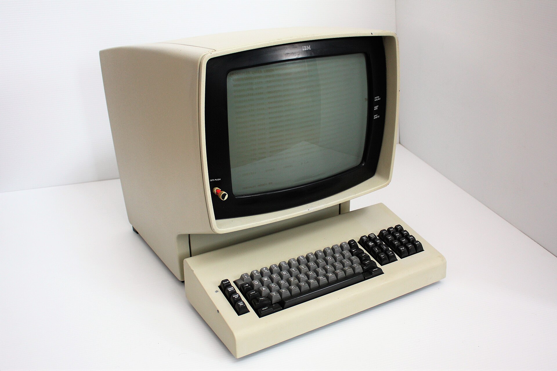 IBM 3277 Model 2 mainframe display terminal