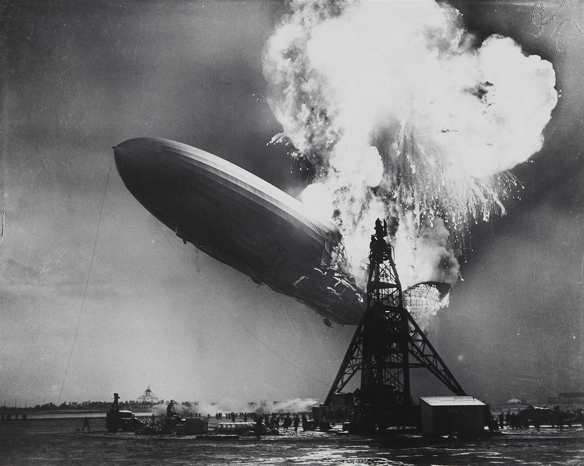 The German zeppelin Hindenburg on fire at the mooring mast at Lakehurst, New Jersey, 6 May 1937