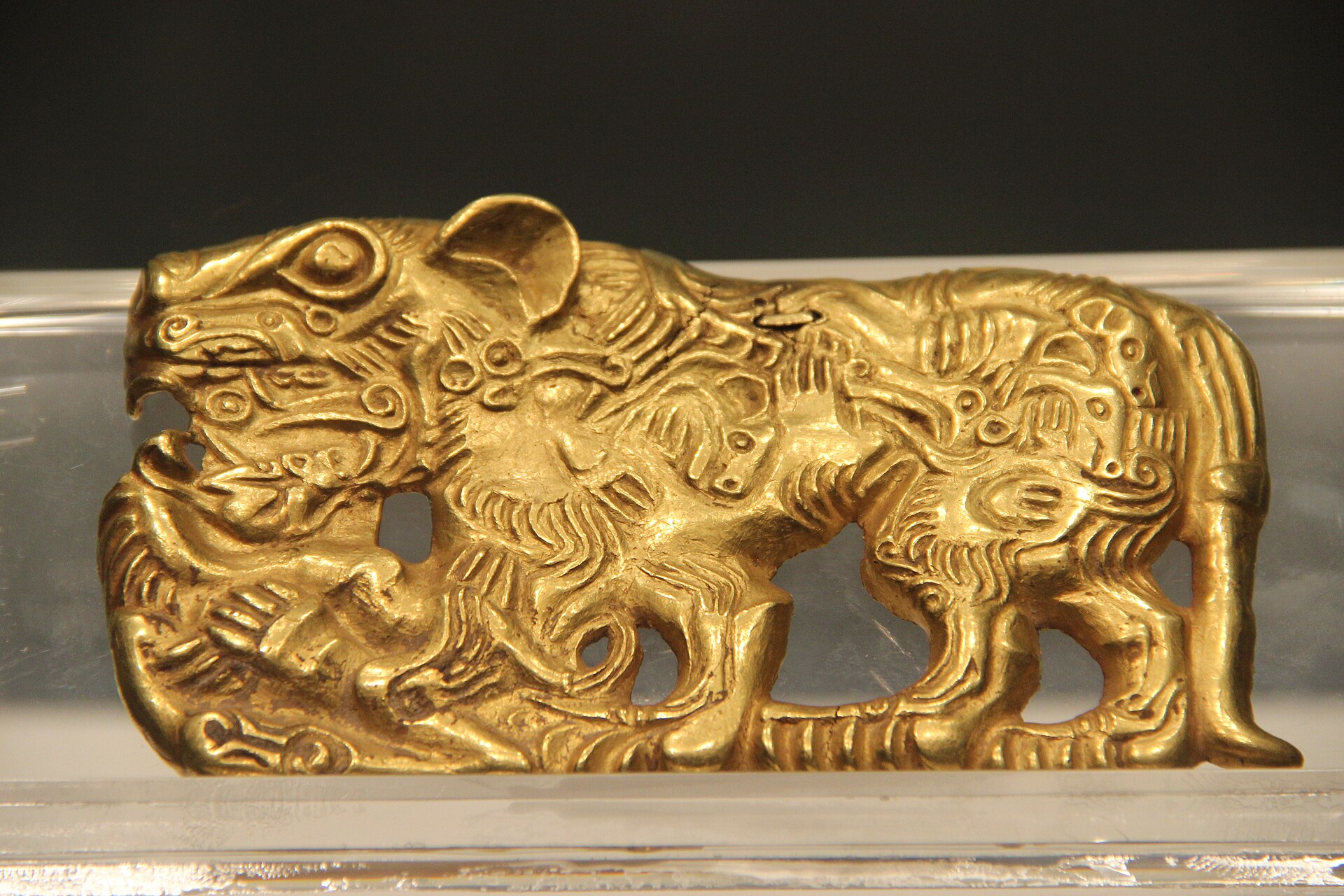 A small Xiongnu gold tiger, an example of the steppe animal-style metalwork the confederation produced